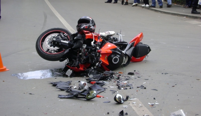 TRAGEDIE RUTIERĂ. MOTOCICLIST DECEDAT ÎNTR-UN GRAV ACCIDENT - accidentmoto1-1463848918.jpg