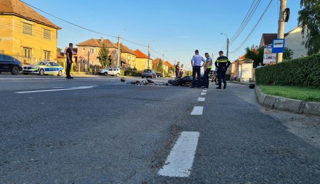 Un tânăr de 20 de ani și prietena lui în vârstă de 18 ani au murit într-un accident cu motocicleta. Șoferul avea rucsacul plin de droguri