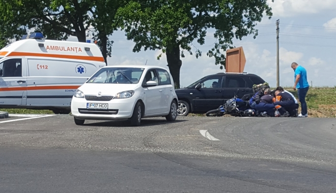 ACCIDENT GRAV. Motociclist lovit de o mașină, în sensul giratoriu de la Olimp - accidentmotosursaradarefiltrecon-1497950058.jpg