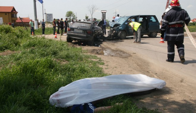 LEGE BOMBĂ / Bețivii și drogații șoselelor vor înfunda pușcăriile - accidentmovilaintrarecumpana8-1337630069.jpg