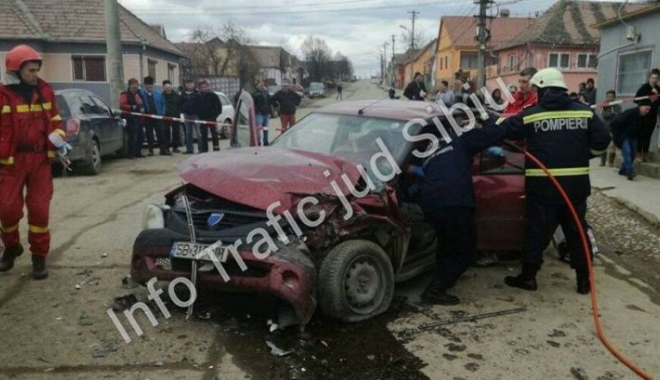Grav accident rutier / COPIL DE 13 ANI, ÎNCARCERAT DUPĂ CE A CONDUS MAȘINA NAȘULUI SĂU - accidentocna2000074464000-1487938767.jpg