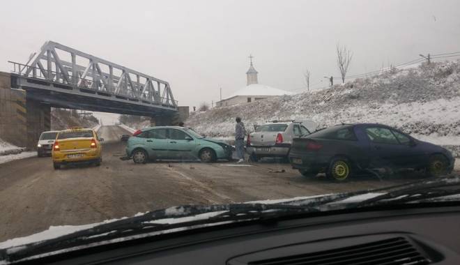 Accident la intrare în orașul Ovidiu - accidentovidiu-1417332777.jpg