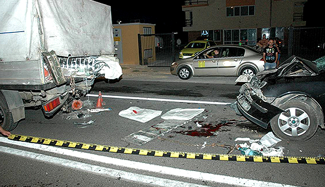 Accident rutier GRAV pe bd. Aurel Vlaicu. Șoferul era BEAT! - accidentovidiu1-1376562063.jpg