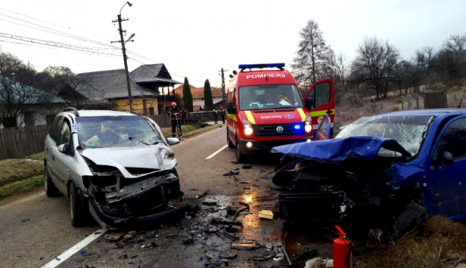 ACCIDENT RUTIER! Un copil de 5 ani se află printre VICTIME - accidentpietrosaniarges-1512823397.jpg