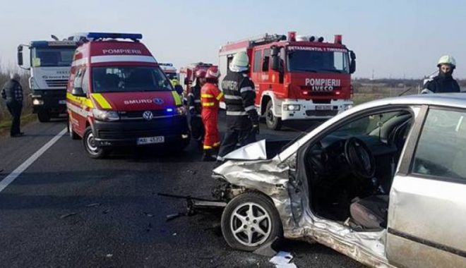 Toate mașinile omologate după 31 martie 2018 trebuie să aibă sistemul eCall! - accidentremeteadescarcerare8700x-1522480049.jpg