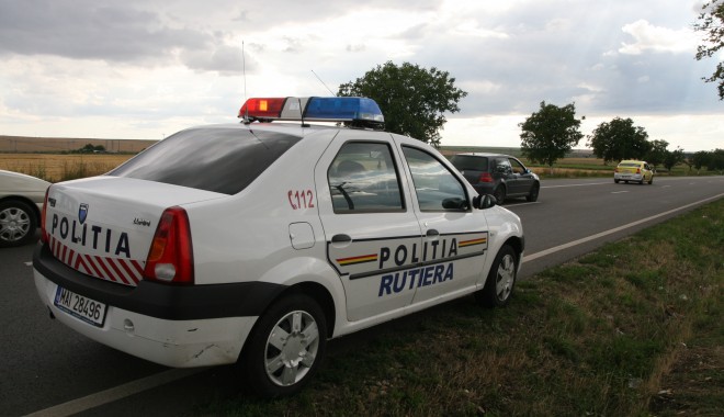 Coliziune cu un tir pe drumul ce leagă Techirghiol de Agigea - accidentrutier30-1349098612.jpg