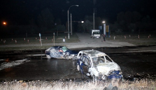 Accident rutier urmat de incendiu - accidentrutierincendiu-1396193065.jpg