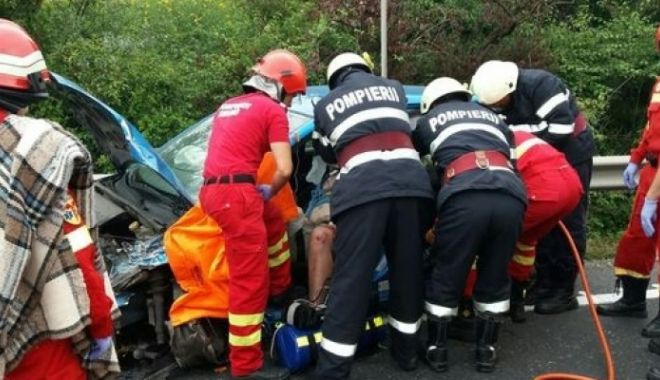 Accident grav pe DN1. Trei persoane, victime! - accidentsb22035800-1532675136.jpg