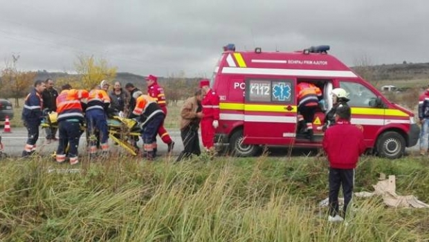 Ambulanță implicată într-un accident de circulație. Șase persoane au fost rănite - accidentsmurd2728x33634530800-1532689461.jpg
