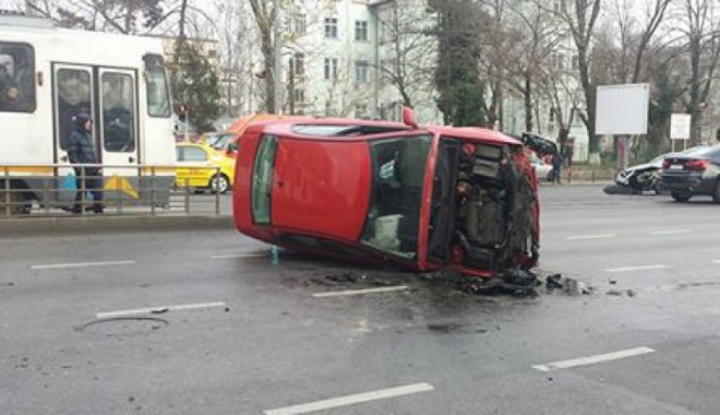 GRAV ACCIDENT RUTIER. Sunt două victime - accidentstefan92938200-1481126531.jpg