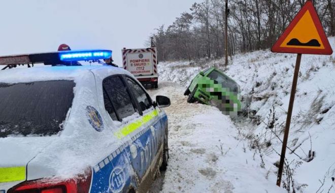 Două tinere, rănite după ce maşina în care se aflau a intrat într-un şanţ - accidentstefancelmareneamtacl28i-1674903507.jpg