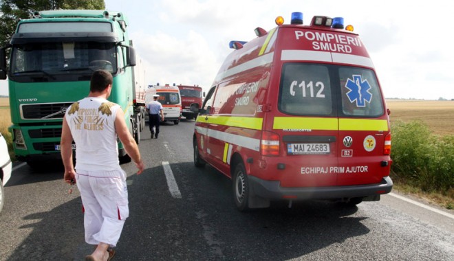 CARNAGIU în județul Constanța - accidenttechirghiolambulantasmur-1345383468.jpg