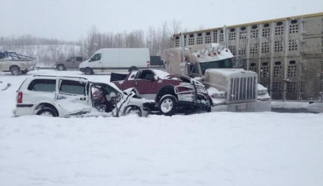 VIDEO/ Accident teribil. 100 de mașini au fost implicate - accidentteribil-1363937056.jpg