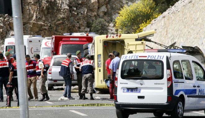 Cel puțin 22 migranți au murit în urma unui accident rutier produs în Turcia - accidentturcia-1539520408.jpg