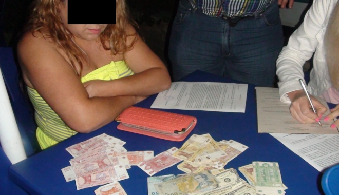 Flagrant la Constanța. Polițiștii adună 