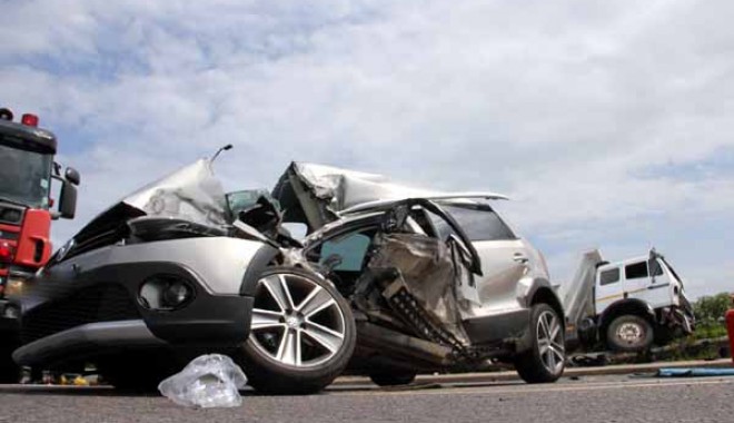 Tragedie în Ungaria: cinci români au murit într-un accident - accidentungaria-1357568772.jpg