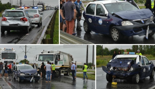 Grav ACCIDENT RUTIER. TAXI strivit de TIR, victimele încarcerate! - acctaxi650x4358-1471934014.jpg