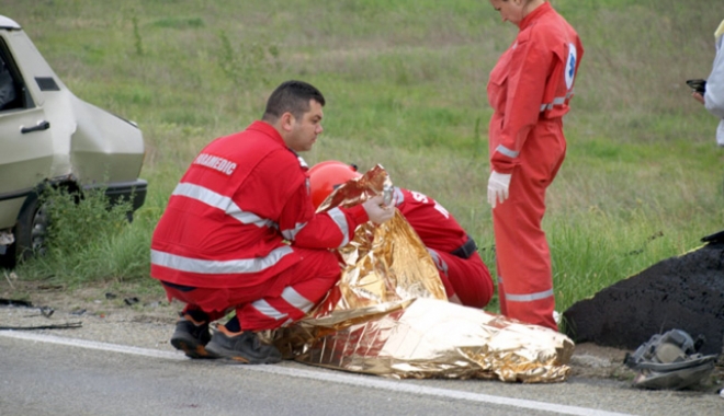 Accidente grave în Constanța, sub aburii alcoolului. Un bărbat a murit - acidentbun-1475416482.jpg