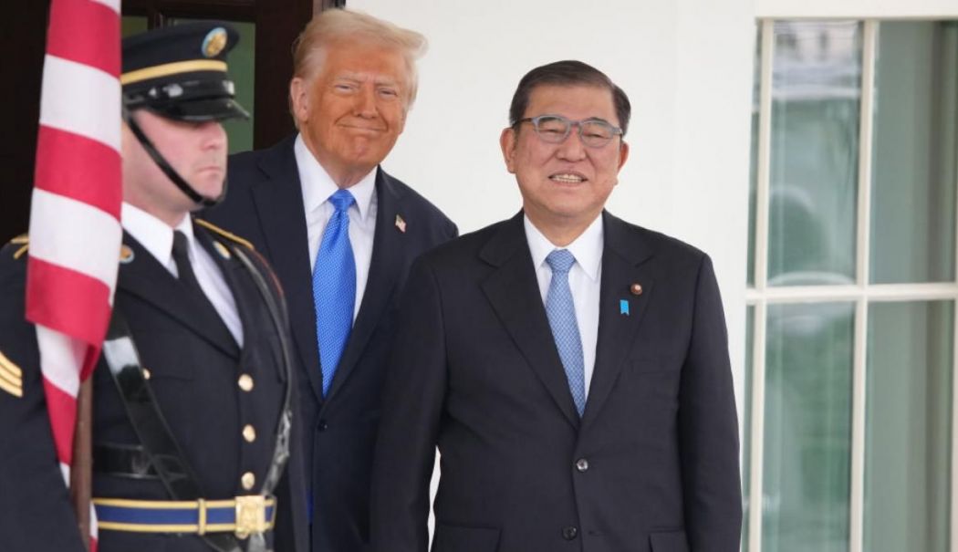 Donald Trump a semnat cel mai mare acord comercial cu Japonia - acord-1753253839.jpg