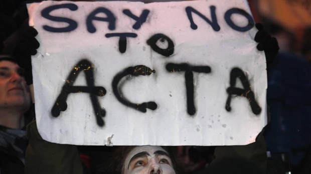 ACTA ar putea scoate sâmbătă în stradă peste 100.000 de români - acta47020400-1328961881.jpg