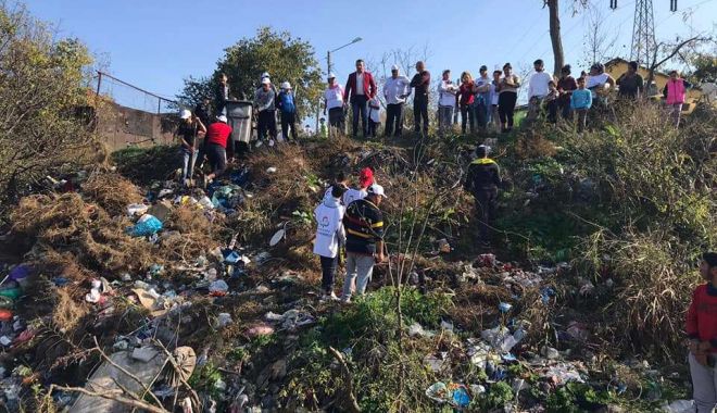 Constanța, mai curată cu ajutorul voluntarilor - actiuneecologizare2-1573636096.jpg