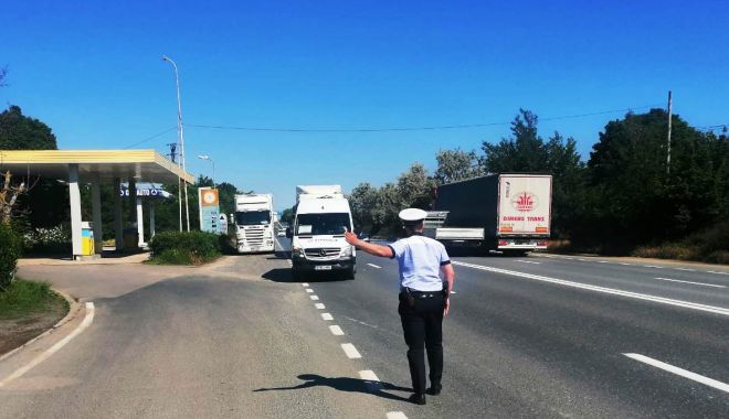 Polițiștii rutieri, în căutarea șoferilor care beau și calcă pedala de accelerație! - actiunerutiera3-1623170063.jpg
