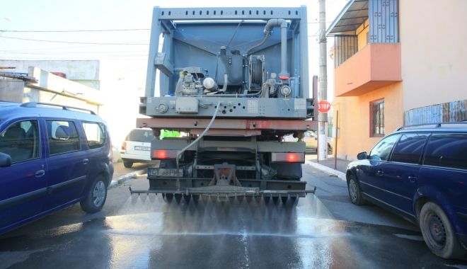 Acțiunile de dezinfecție continuă în mai multe zone din oraș - actiunilededezinfectie-1586869038.jpg
