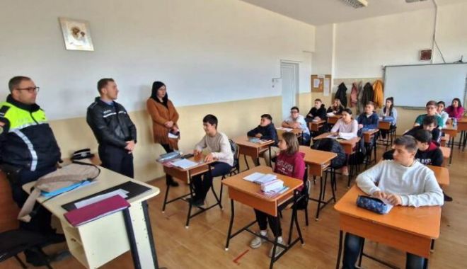 Activități preventive în școli - actiuniprevenirevidra1696x406-1708701815.jpeg
