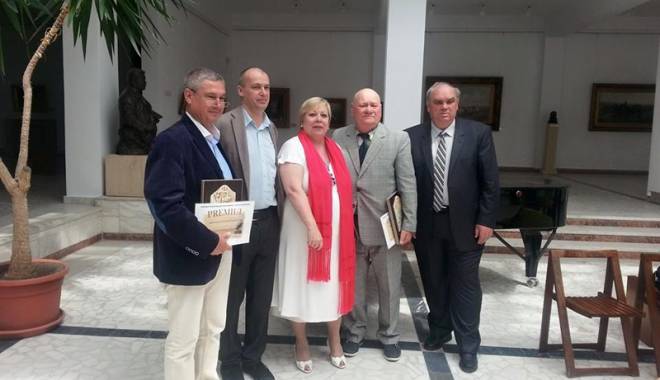 Activitatea scriitorilor constănțeni, premiată - activitateascriitori3-1430058538.jpg