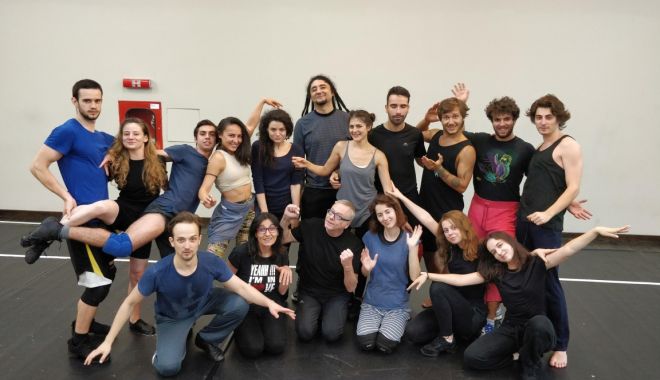 Actorii din spectacolul 