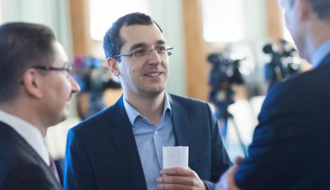 Vlad Voiculescu, despre reducerile de cheltuieli din Sănătate: Mii de oameni își vor pierde viața în spitale - ad04ntu0ndhjmtayndyzmtgxmdfjztaz-1518000524.jpg