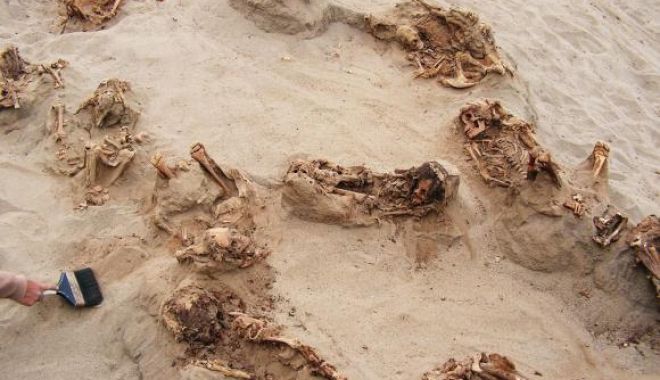 A fost descoperit cel mai mare loc de sacrificiu colectiv pentru copii - ad0yodcxzjnmztm3otmznmq2nmnhzwjk-1524910988.jpg