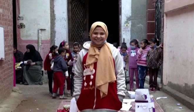 Fetiță de 12 ani, profesoară pentru zeci de copii, după ce școlile au fost închise din cauza pandemiei - ad0zywm2zgy3owzhmtyxnjbjnza2otni-1613288403.jpg