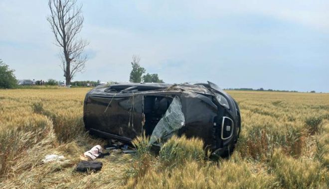 Cinci victime, transportate la spital în urma accidentului de pe DN 1D; o fetiţă e în stare gravă