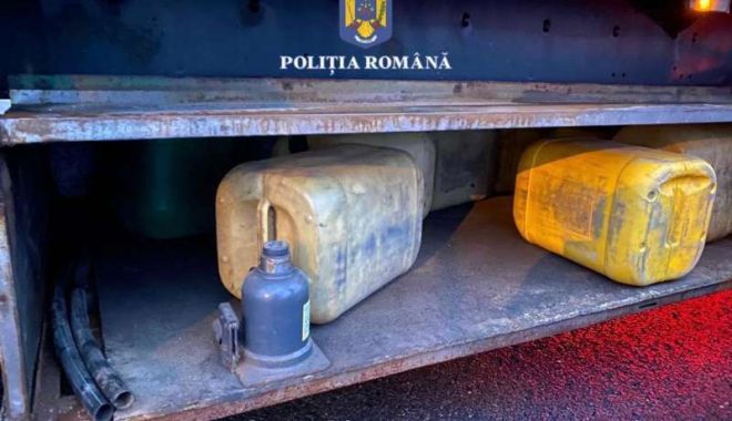 Focuri de armă trase de poliţişti pentru prinderea unor hoţi de combustibil