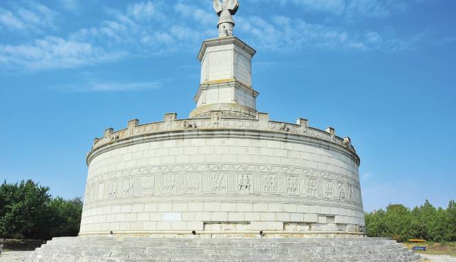 Adamclisi, cetatea pe care niciun turist nu ar trebui să o rateze - adamclisi-1438612664.jpg