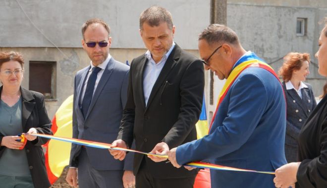 A fost inaugurat noul sediu al Serviciului Public Comunitar de Evidență a Persoanelor din comuna Adamclisi - adamclisi-sediu-nou-1682703578.jpg