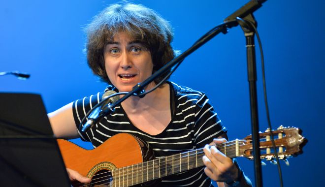 Ada Milea cântă în clubul 