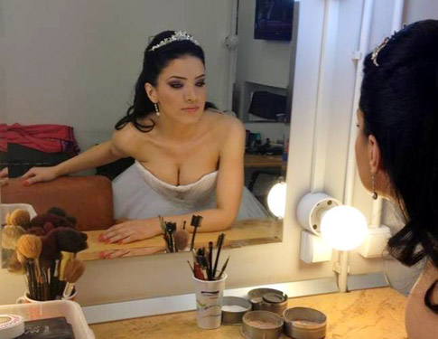 Adelina Pestrițu, o mireasă sexy - adelinapestritu-1334936779.jpg