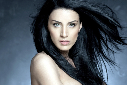 Se cumințește Adelina Pestrițu?! - adelinapestrituvarciu13207582401-1320790190.jpg