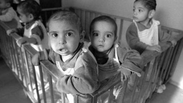 Studiu Harvard: Orfanii din România prezintă anomalii ale creierului - adevarul08703500-1329741778.jpg