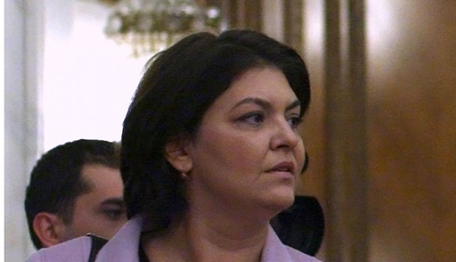 Cine va conduce delegația deputaților PPE din România - adinavalean-1401790556.jpg
