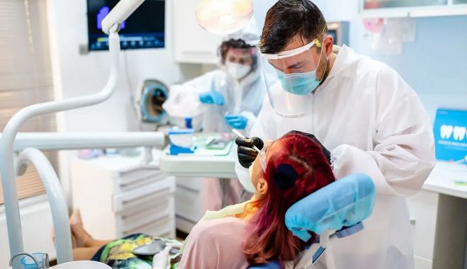 Adiţia de os este necesară, deseori, înaintea unui implant dentar - aditia-osoasa-1691670286.jpg