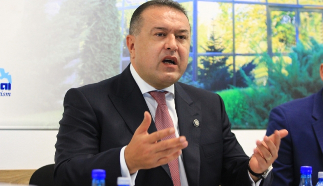 Administrația județului Constanța vrea circ în loc de pâine - administratiajudetuluimihaidarab-1463415404.jpg