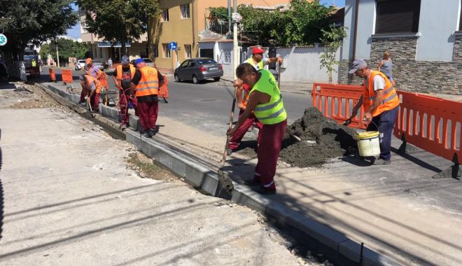 Administrația locală din Constanța reabilitează trotuarele - administratialocala-1568142714.jpg