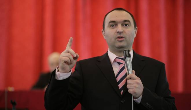 Adomniței se autosuspendă din toate funcțiile deținute în PNL - adomnitei115as-1431672108.jpg