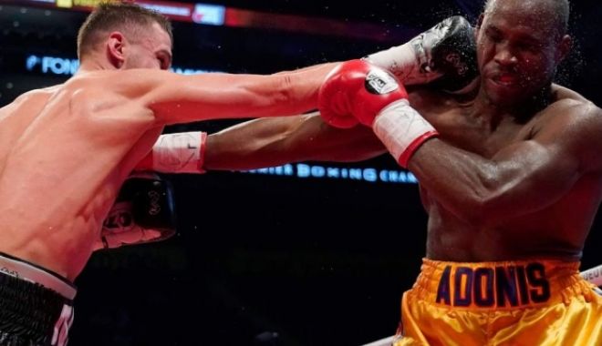 Scandal în box: pugilist în stare critică, după ce a fost făcut KO la meciul pentru titlul mondial - adonisstevenson28958600-1543826818.jpg
