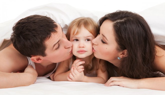 LEGEA ADOPȚIILOR, SIMPLIFICATĂ - adoptiecuplu-1411135621.jpg