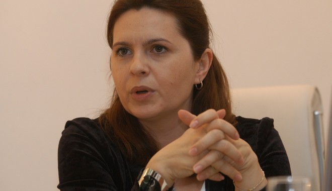 Adriana Săftoiu a fost exclusă din PNL - adrianasftoiu-1356180967.jpg