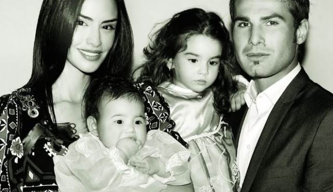 Adrian Mutu vrea să înfieze bebelușul aruncat în toaletă după naștere - adrianmutufamilie-1369831302.jpg